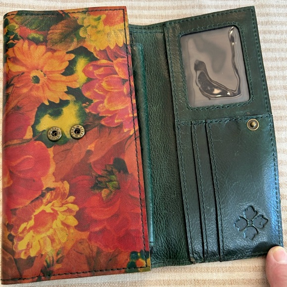 Patrica Nash Heritage Floral Wallet - Picture 4 of 7